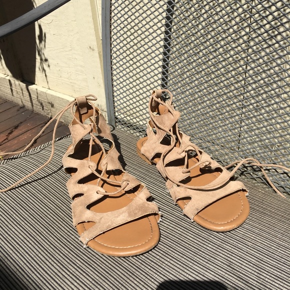 Sandals - Picture 2 of 8